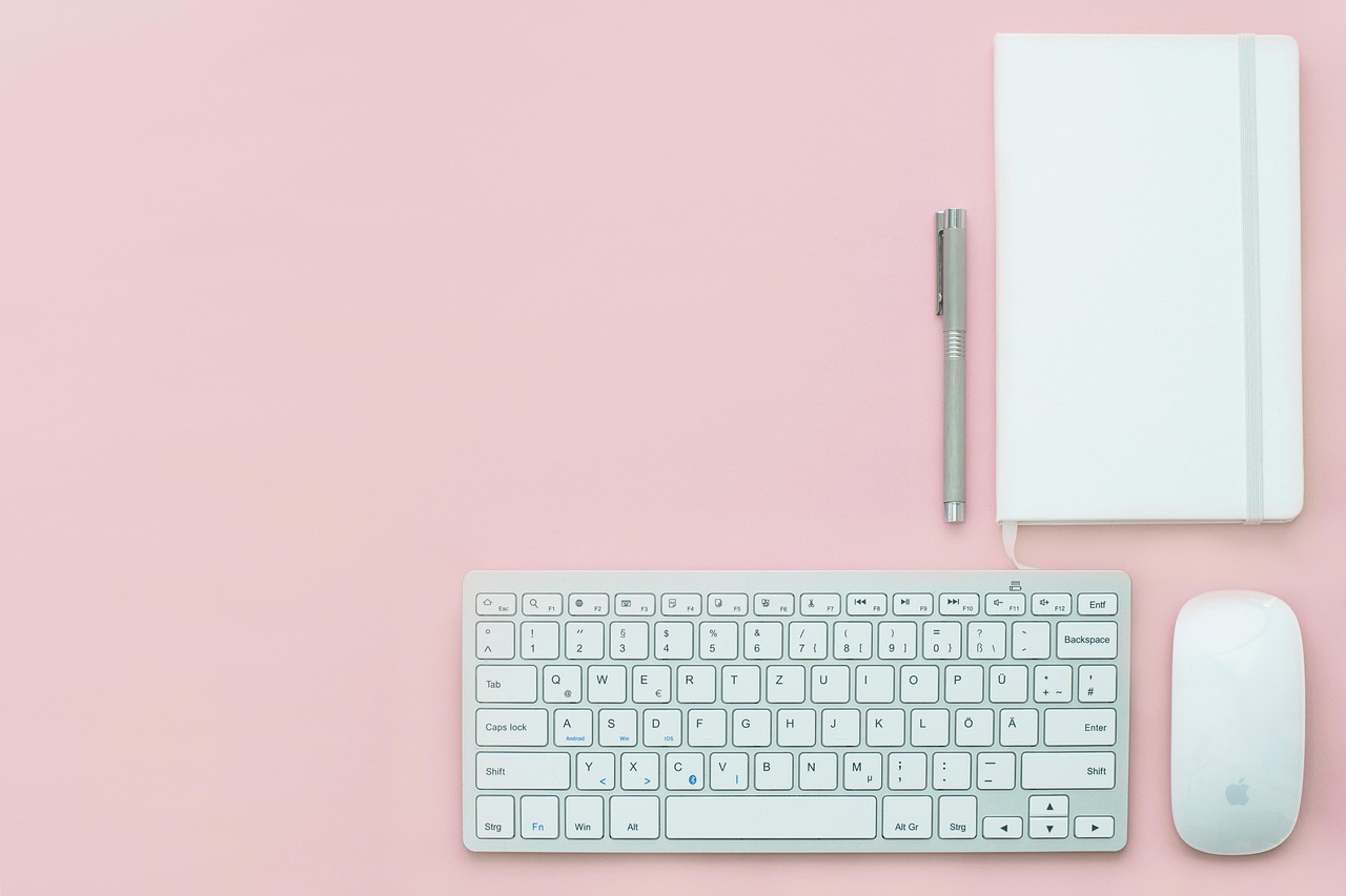 keyboard, mouse, notebook, wallpaper 4k, pen, wallpaper hd, pink background, laptop wallpaper, cool backgrounds, workplace, 4k wallpaper 1920x1080, windows wallpaper, 4k wallpaper, free wallpaper, desktop backgrounds, office, full hd wallpaper, desk, hd wallpaper, office table, empty, mac wallpaper, computer, home office, background, desktop, free background, beautiful wallpaper, flat lay